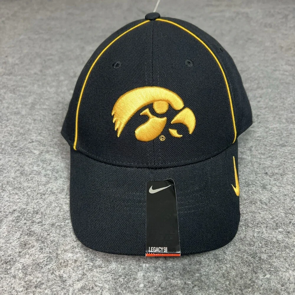 Iowa Hawkeyes Hat Cap Strap Back‎ One Size Black Yellow NCAA Football Nike Mens